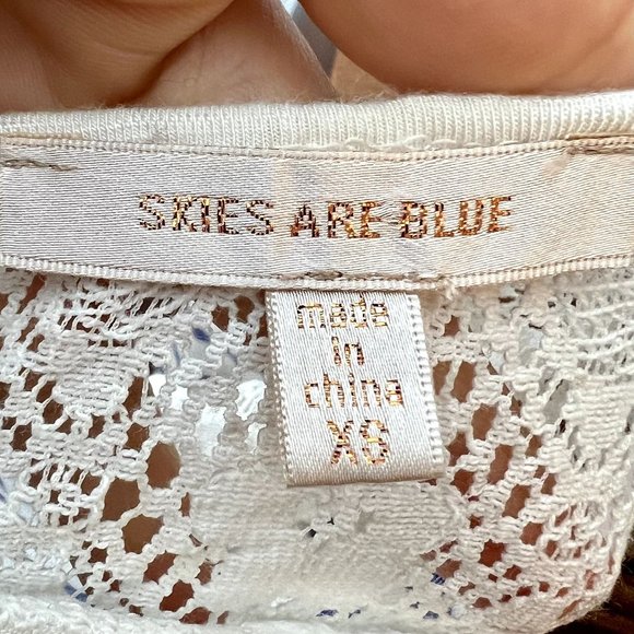 Skies Are Blue White Blue Stripe Sleeveless Lace Yoke Round Neck Top Size XS - Picture 5 of 6